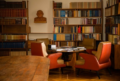 Czytelnia z widokiem  : Patrz pod nogi. O zbieraniu rzeczy